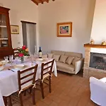 Vila Monterzi 4, Emma